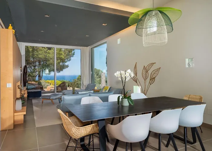 Costa Brava - By Emerald Villa